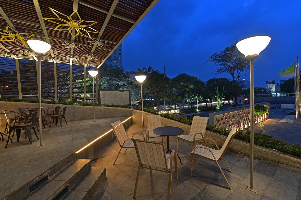 โรงแรมป๊อป! โซโล Surakarta  ภายนอก รูปภาพ